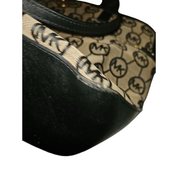 Michael Kors Kempton Signature Tote Shoulder Bag - Picture 7 of 9